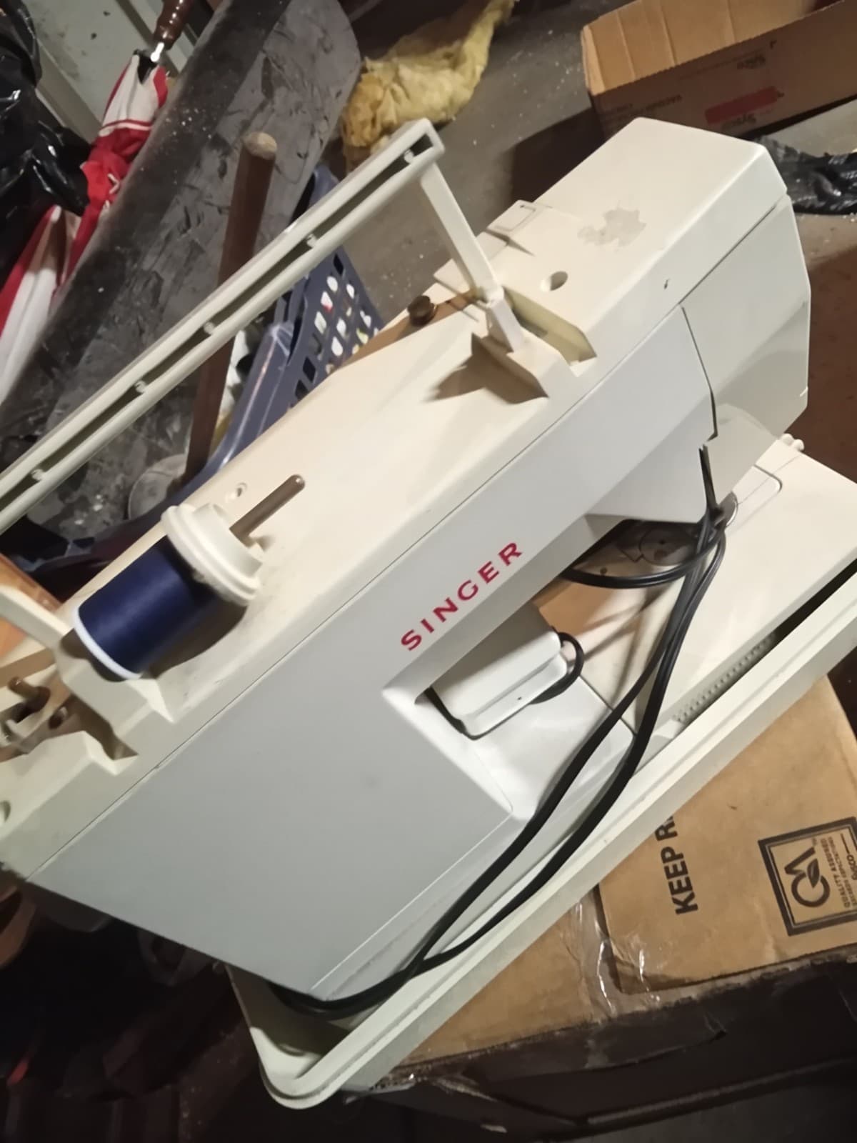 Singer 4552 Merritt Sewing Machine with Foot Pedal, Portable Vintage, Patterns - Thumbnail 7