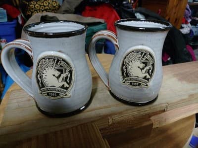 Pair Vintage 1985 Minnesota Renaissance Festival 15th Anniv Mugs Deneen Pottery - Thumbnail 8