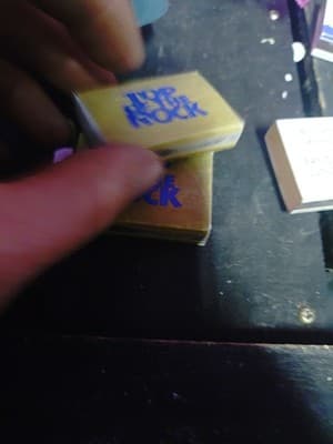 Vintage Lot of 11 Restaurant & Hotel Matchbooks - Black Angus, Seven Seas, NYC - Thumbnail 2