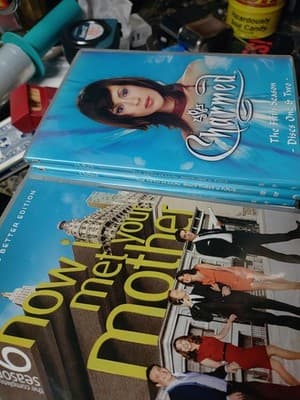 Lot Of 9 DVD Movies . /Kids /Tv Series - Thumbnail 2