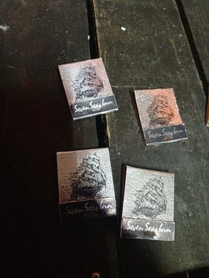 Lot of 9 Vintage Seven Seas Inn Mandan ND Matchbooks Full Unstruck Best Western - Thumbnail 6