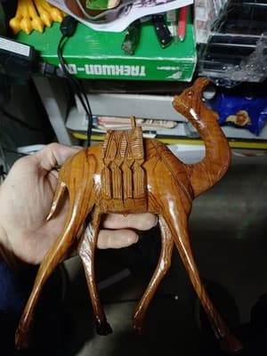 Beautiful Vintage Olive Wood Camel Carving - 10 Inch Tall - Needs TLC/Repair - Thumbnail 4