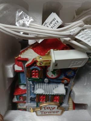 **Vintage LEMAX SANTA'S WONDERLAND TOY TOWER LIGHTED CHRISTMAS VILLAGE NIB 2001 - Thumbnail 5