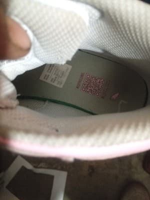 Childs Size 2 Pre-owned Floral Boutique Pink Puma's - Thumbnail 6