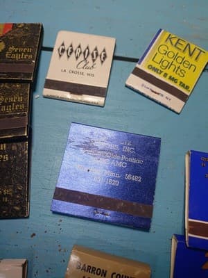 Vintage Lot of 14 Matchbooks - UNSTRUCK - 1960s-80s Advertising WI IL Blatz Kent - Thumbnail 4