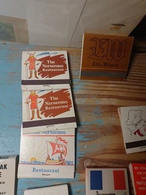 Lot of 53 Vintage Advertising Matchbooks - Unstruck - Restaurant & Supper Club - Thumbnail 11