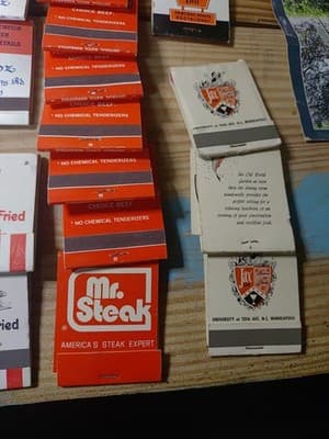 Lot of 53 Vintage Advertising Matchbooks - Unstruck - Restaurant & Supper Club - Thumbnail 17