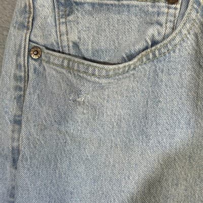 Vintage Levis 505 Jeans Mens 34x32 Light Wash Blue Straight Leg Faded Denim - Thumbnail 4