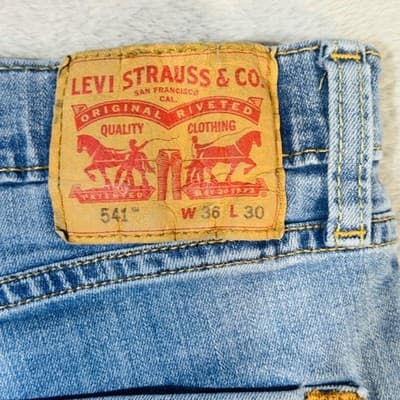 Levis 541 Jeans Mens 36x29 (36x30) Blue Light Wash Athletic Taper Stretch Denim - Thumbnail 4