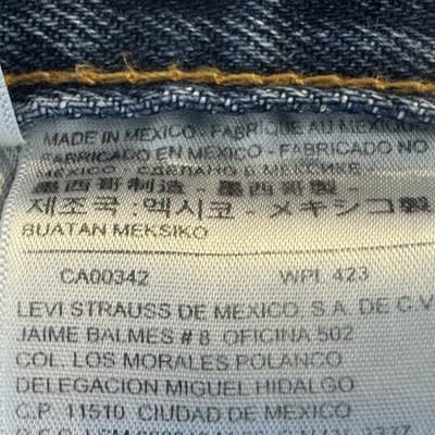 Levis Jeans Mens 38x30 Blue Medium Wash Straight Mid Rise 100% Cotton Denim - Thumbnail 4