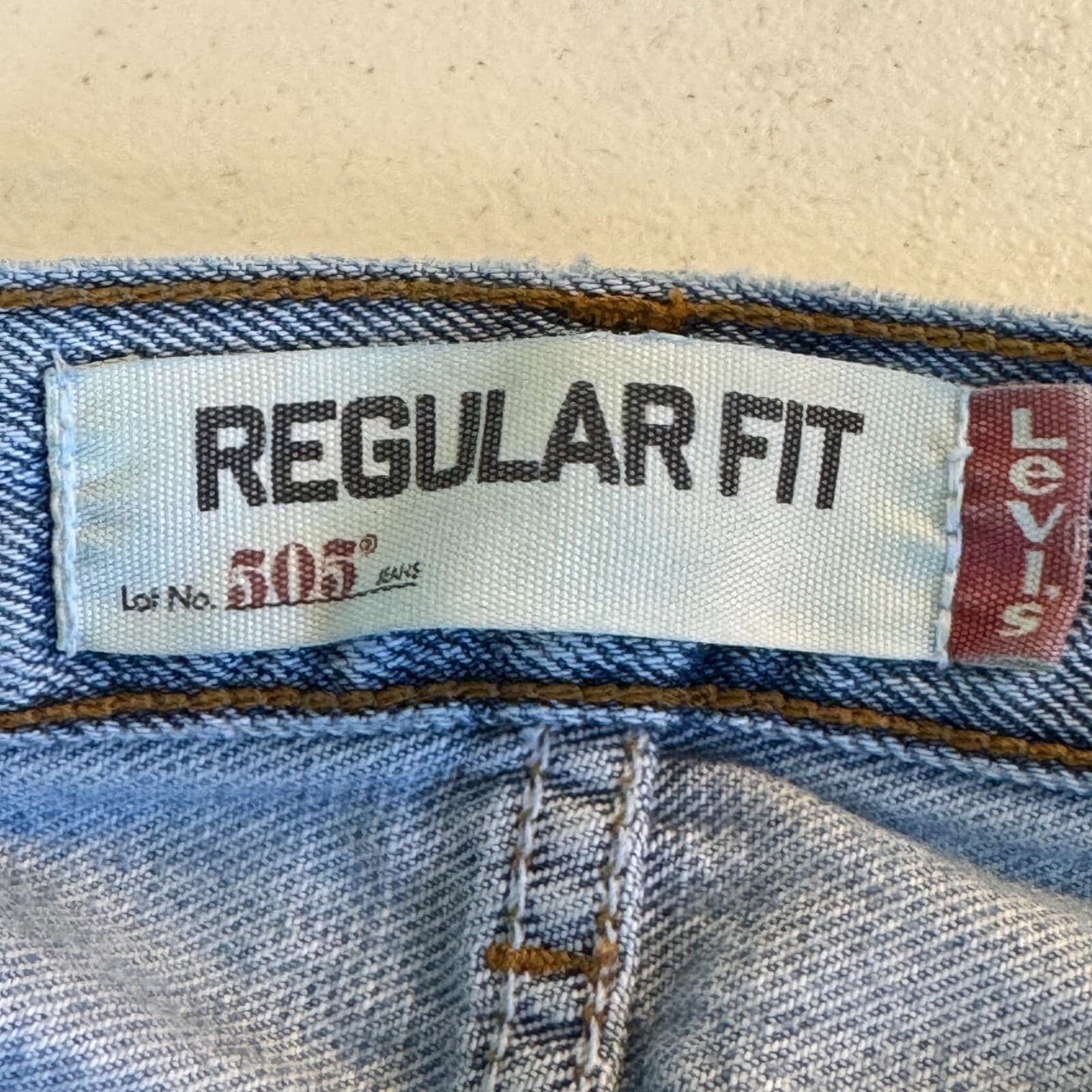 Levis 505 Jeans Men 36x29 Regular Fit Mid Rise Straight Leg Light Wash Blue - Thumbnail 11