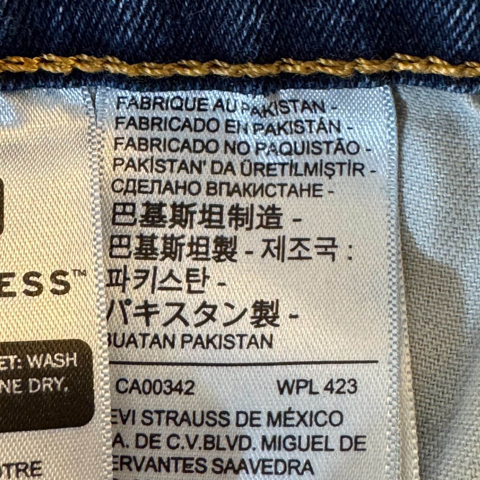 Levi's 502 Men Jeans 32X32 Blue Denim 5-Pockets Mid-Rise Taper Fit Zip Fly - Thumbnail 15