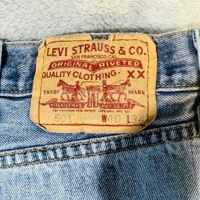 Vintage Levis 501 Jeans Mens 40x31 (40x34) Light Blue Straight Button Fly Denim - Thumbnail 6