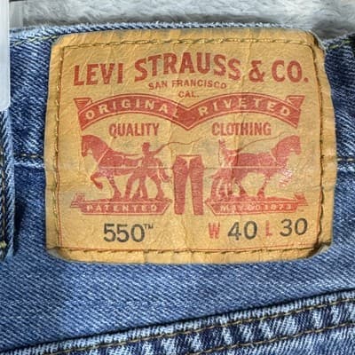 Levis 550 Jeans Mens 40x30 Relaxed Fit Tapered Leg Denim Classic Zip Fly - Thumbnail 3