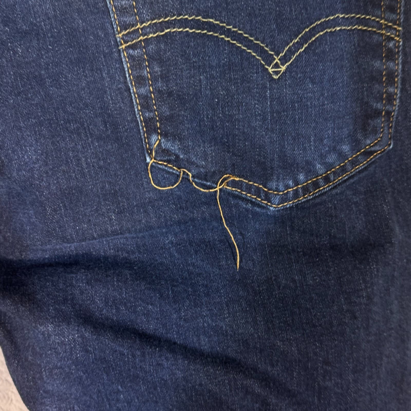 Levi's 514 Men's Jeans 38x32 Blue Denim Straight Fit Mid Rise 100% Cotton - Thumbnail 4