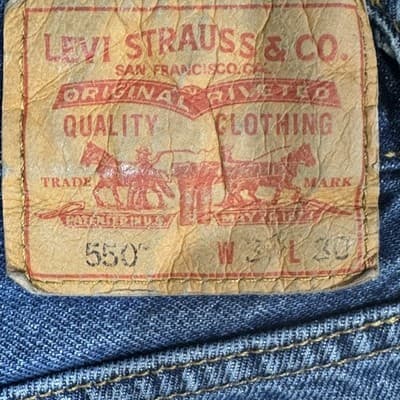 Levis 550 Jeans Mens 38x30 Blue Relaxed Fit Tapered Leg Denim Made Nicaragua - Thumbnail 3