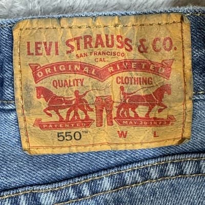 Levis 550 Jeans Mens 50x29 Blue Relaxed Fit Tapered Leg Denim Made Nicaragua - Thumbnail 3