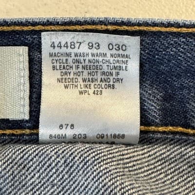 Vintage Levis 505 Jeans Mens 42x30 Blue Regular Fit Denim Made Canada 90s - Thumbnail 5