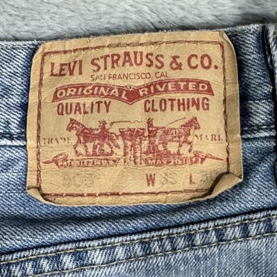 Vintage Levis 505 Jeans Mens 33x30 Blue Regular Fit Straight Leg Light Wash - Thumbnail 6