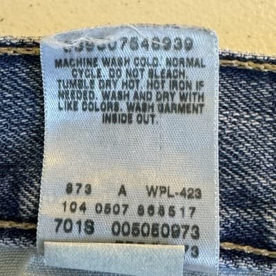 Vintage Levis 505 Jeans Mens 33x30 Blue Regular Fit Straight Leg Light Wash - Thumbnail 8
