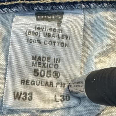 Vintage Levis 505 Jeans Mens 33x30 Blue Regular Fit Straight Leg Light Wash - Thumbnail 9