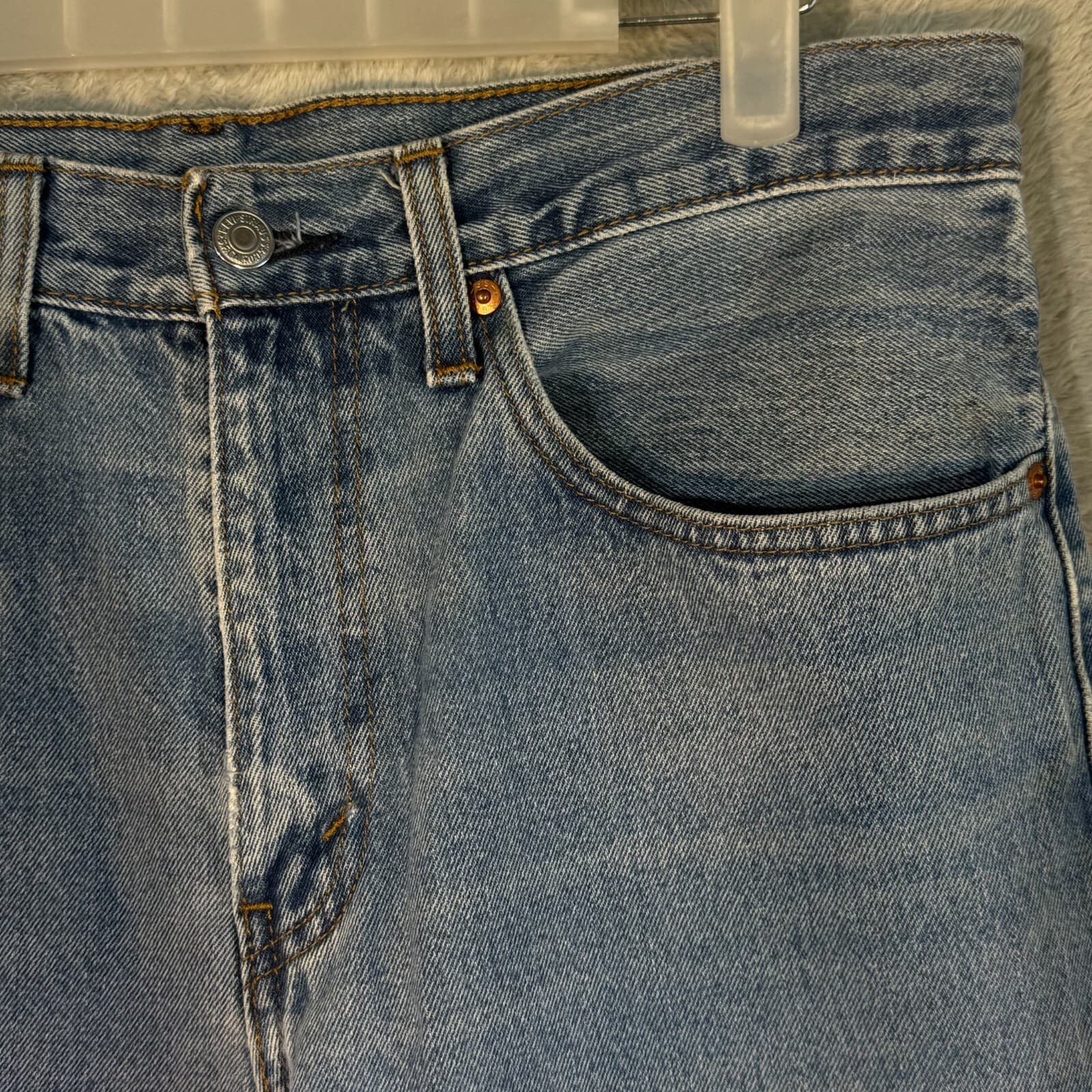 Levi’s 516 Men’s Jeans 34x32 Blue Denim Light Wash Slim Straight Leg - Thumbnail 4