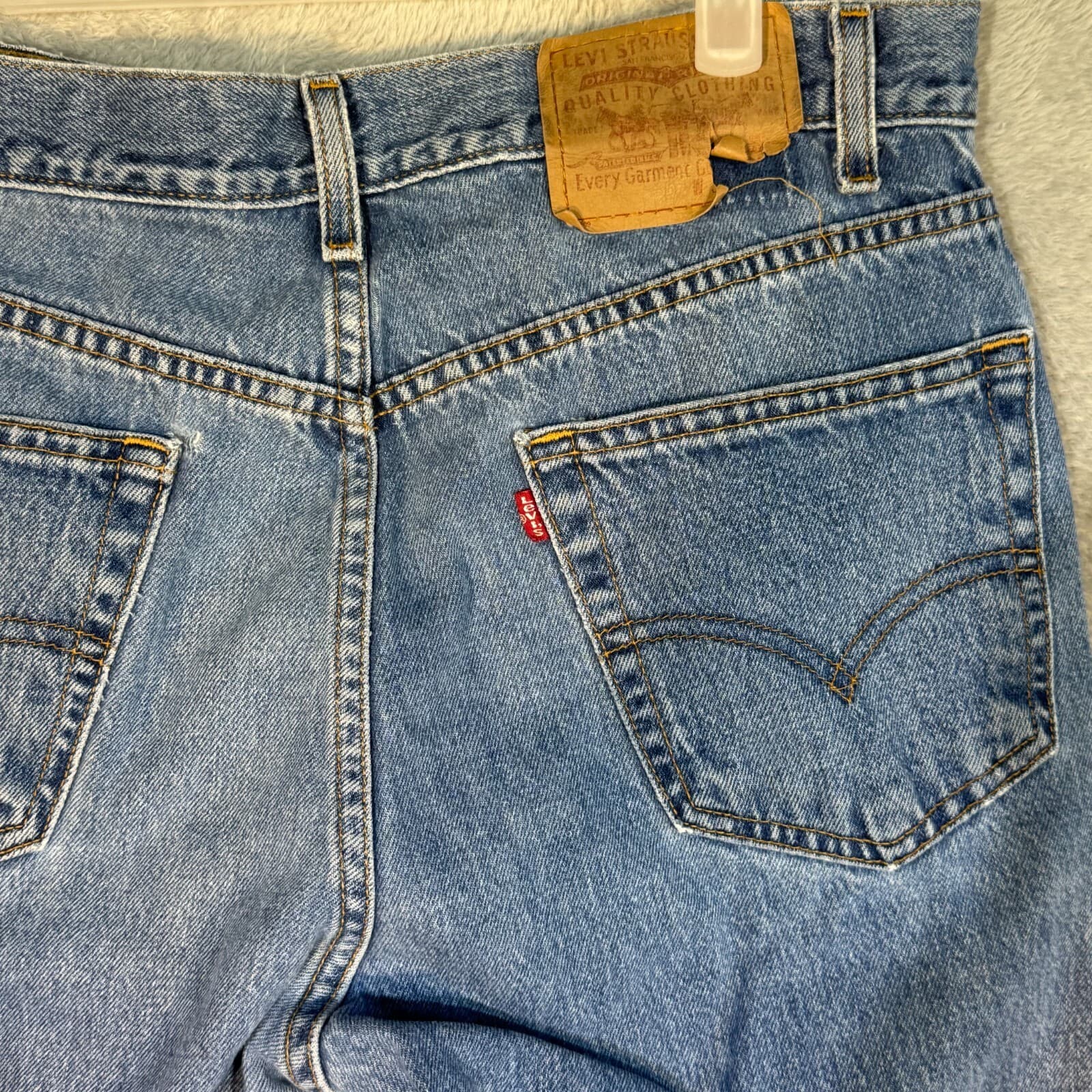 Levi’s 547 Men’s Jeans 34x32 Bootcut Mid Rise Classic Blue Denim - Thumbnail 8