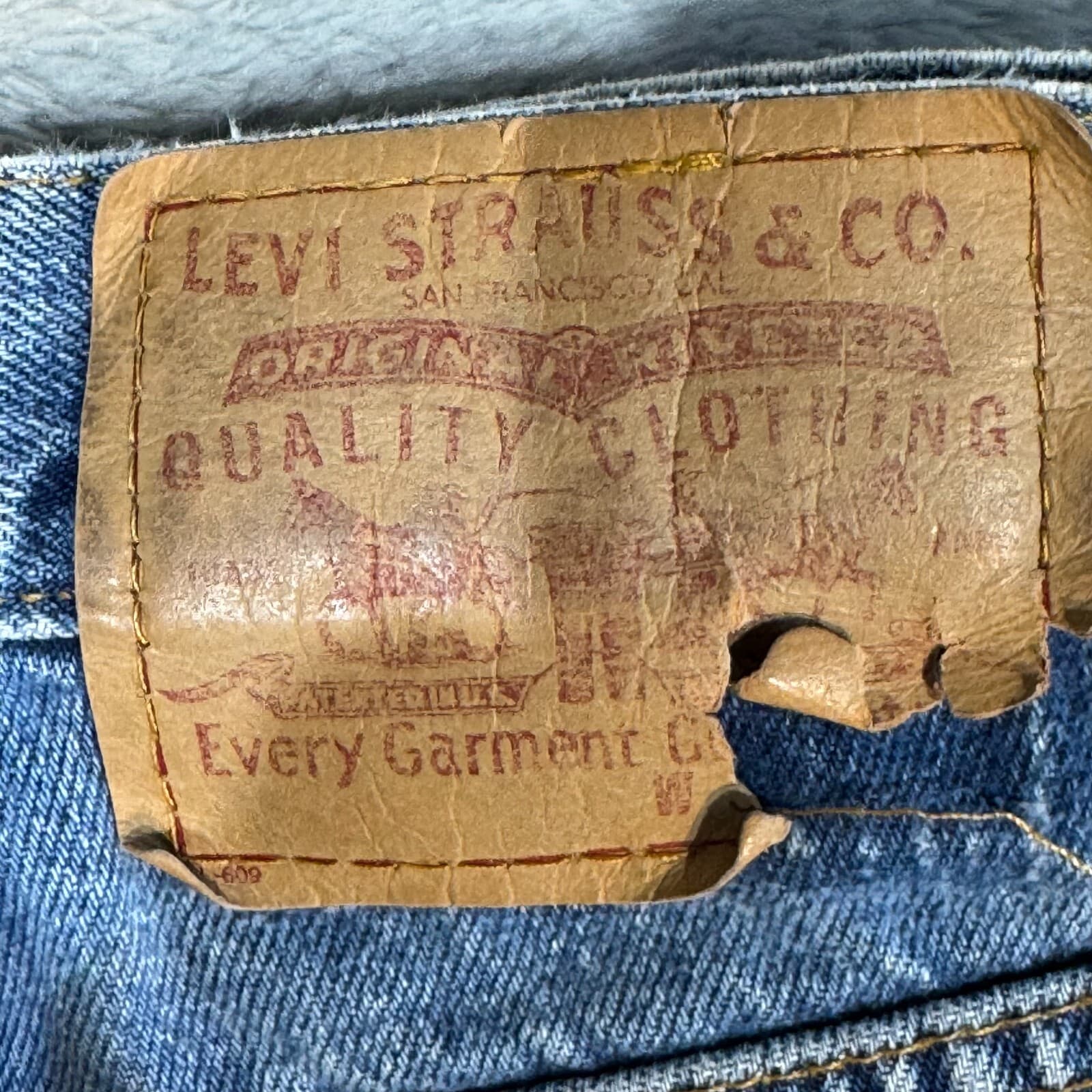 Levi’s 547 Men’s Jeans 34x32 Bootcut Mid Rise Classic Blue Denim - Thumbnail 13