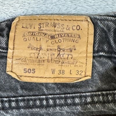 Vintage Levis 505 Jeans Mens 38x32 Black Denim Straight Fit Made USA 90s Pants - Thumbnail 7