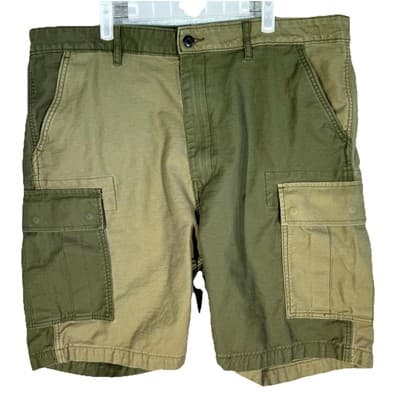 Levi's Carrier Cargo Shorts Men 40 Olive Green Cotton Workwear Zip Fly Durable - Image 1