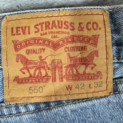 Levis 550 Jeans Mens 42x32 Blue Relaxed Fit 100% Cotton Denim High Rise Tapered - Thumbnail 4