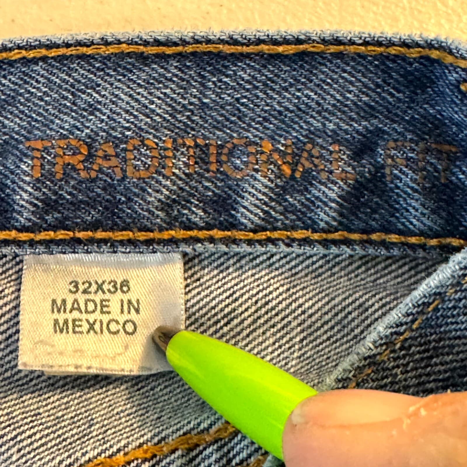 Eddie Bauer Jeans Mens 32x36 Blue Denim 100% Cotton Traditional Fit Straight Leg - Thumbnail 13