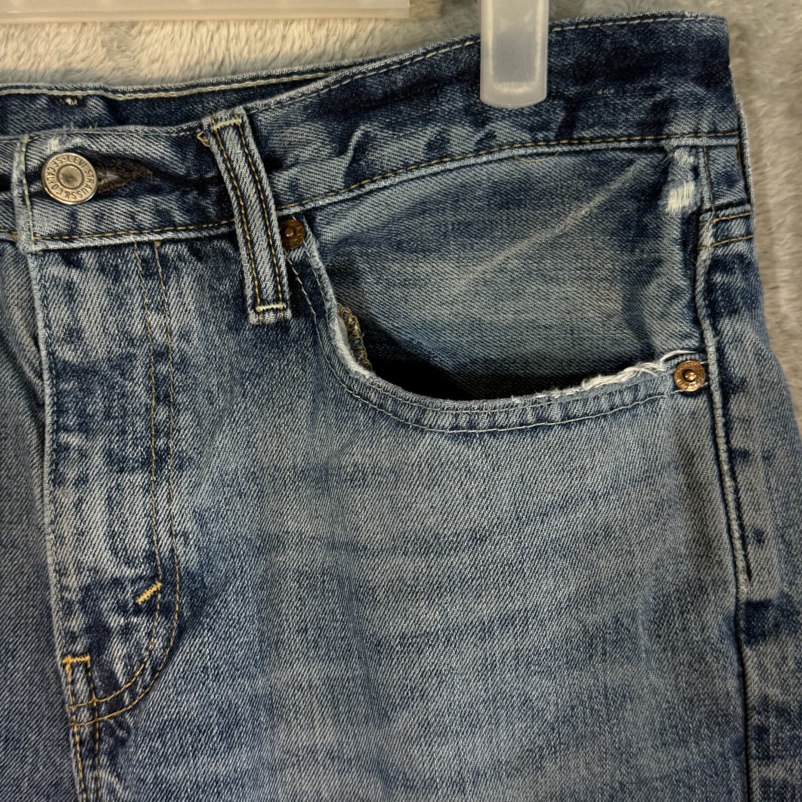 Levi’s 501 Men’s Jeans 34x34 Blue Denim Straight Leg Button Fly - Thumbnail 4