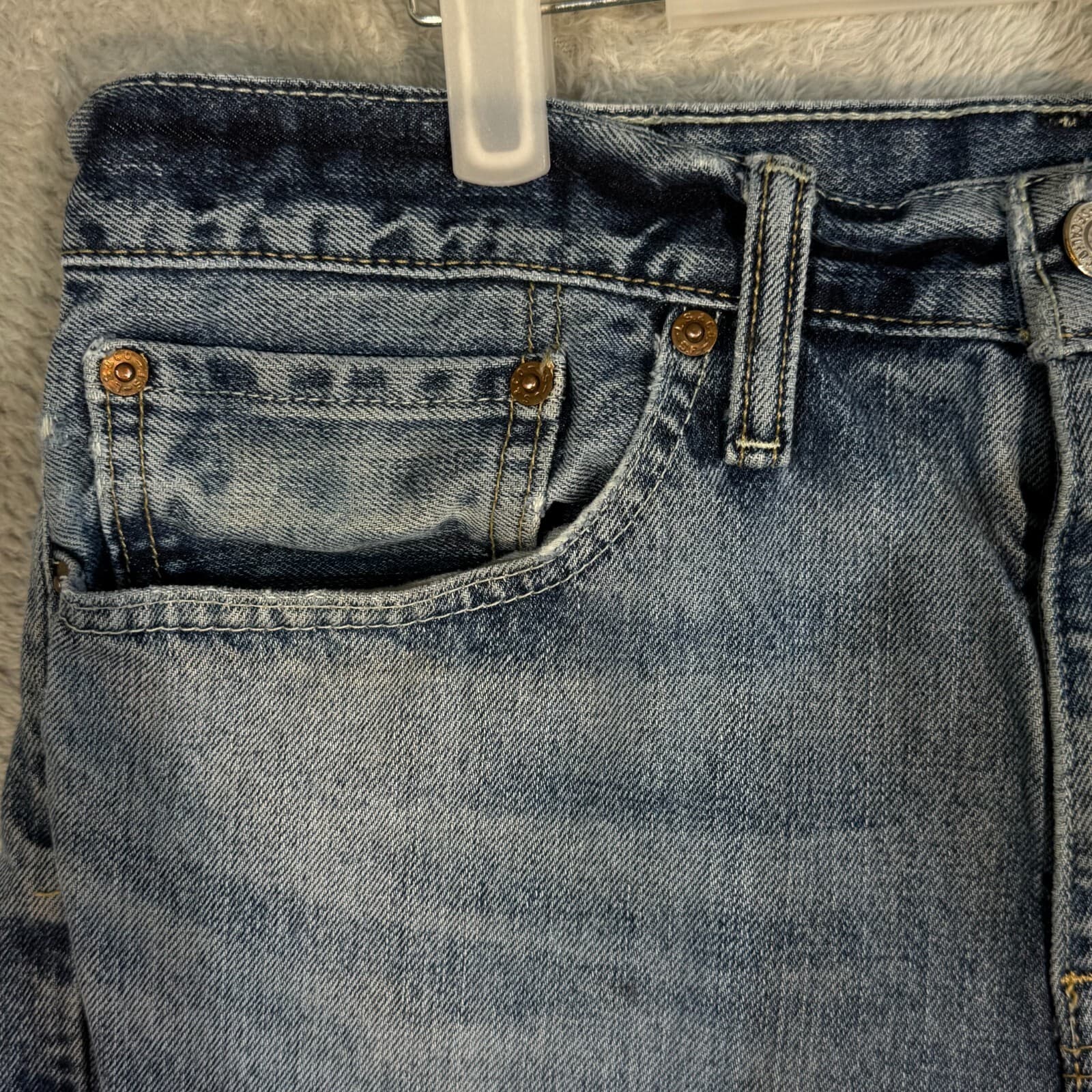 Levi’s 501 Men’s Jeans 34x34 Blue Denim Straight Leg Button Fly - Thumbnail 3