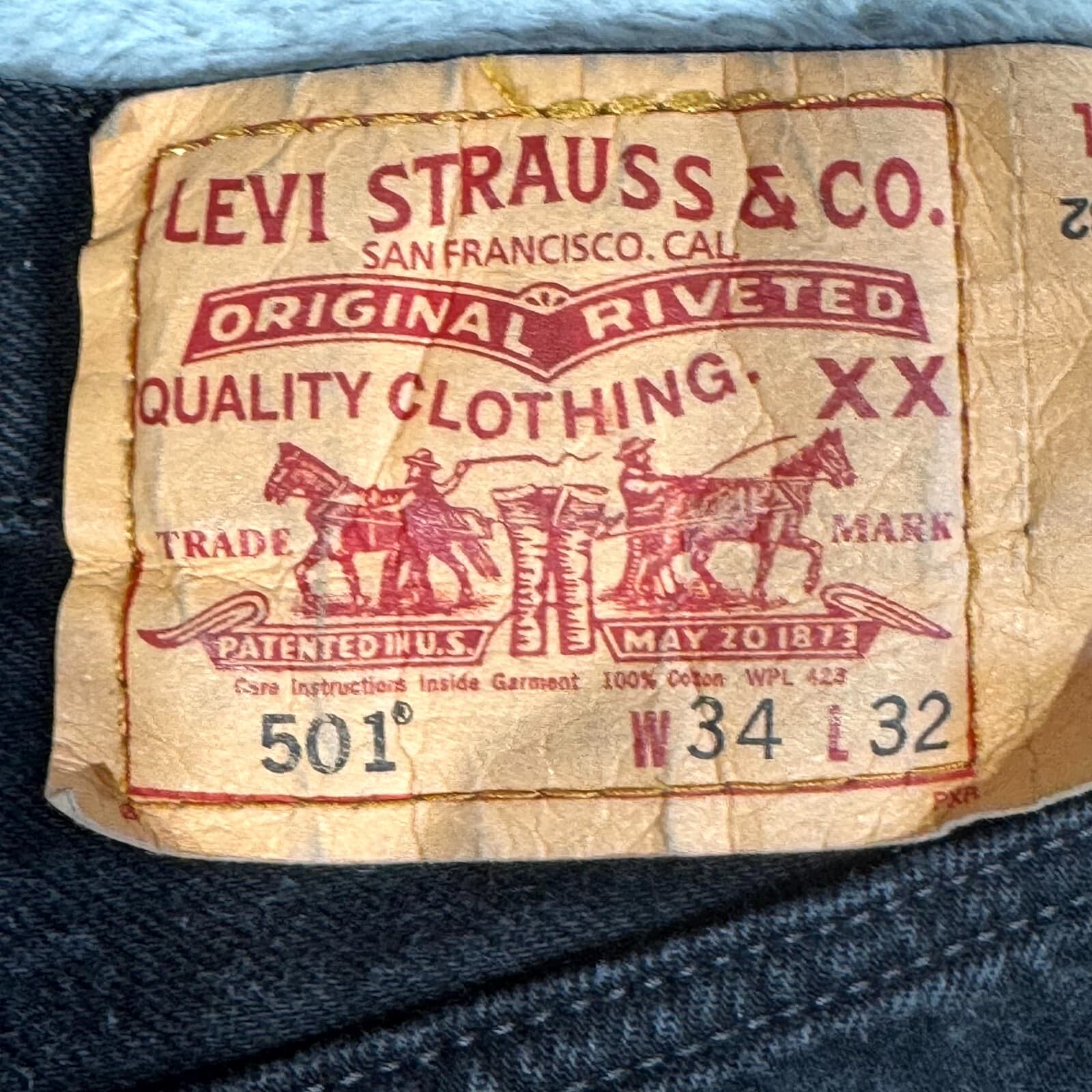 Levi’s 501 Men’s Jeans 38x32 Black Denim Button Fly Straight Leg - Thumbnail 9