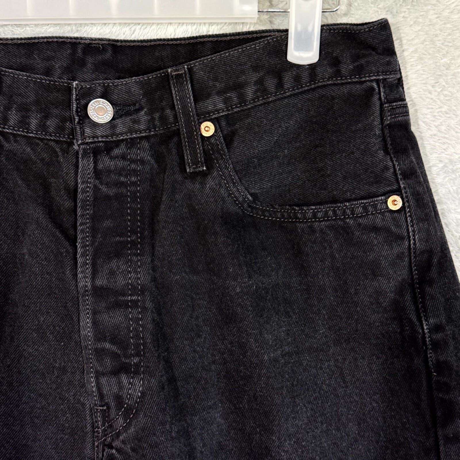 Levi’s 501 Men’s Jeans 38x32 Black Denim Button Fly Straight Leg - Thumbnail 4