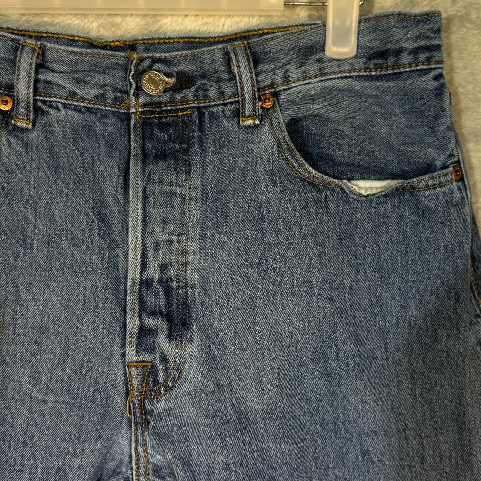 Levi’s 501 Men’s Jeans 34x30 Blue Denim Medium Wash Button Fly Straight Leg - Thumbnail 4