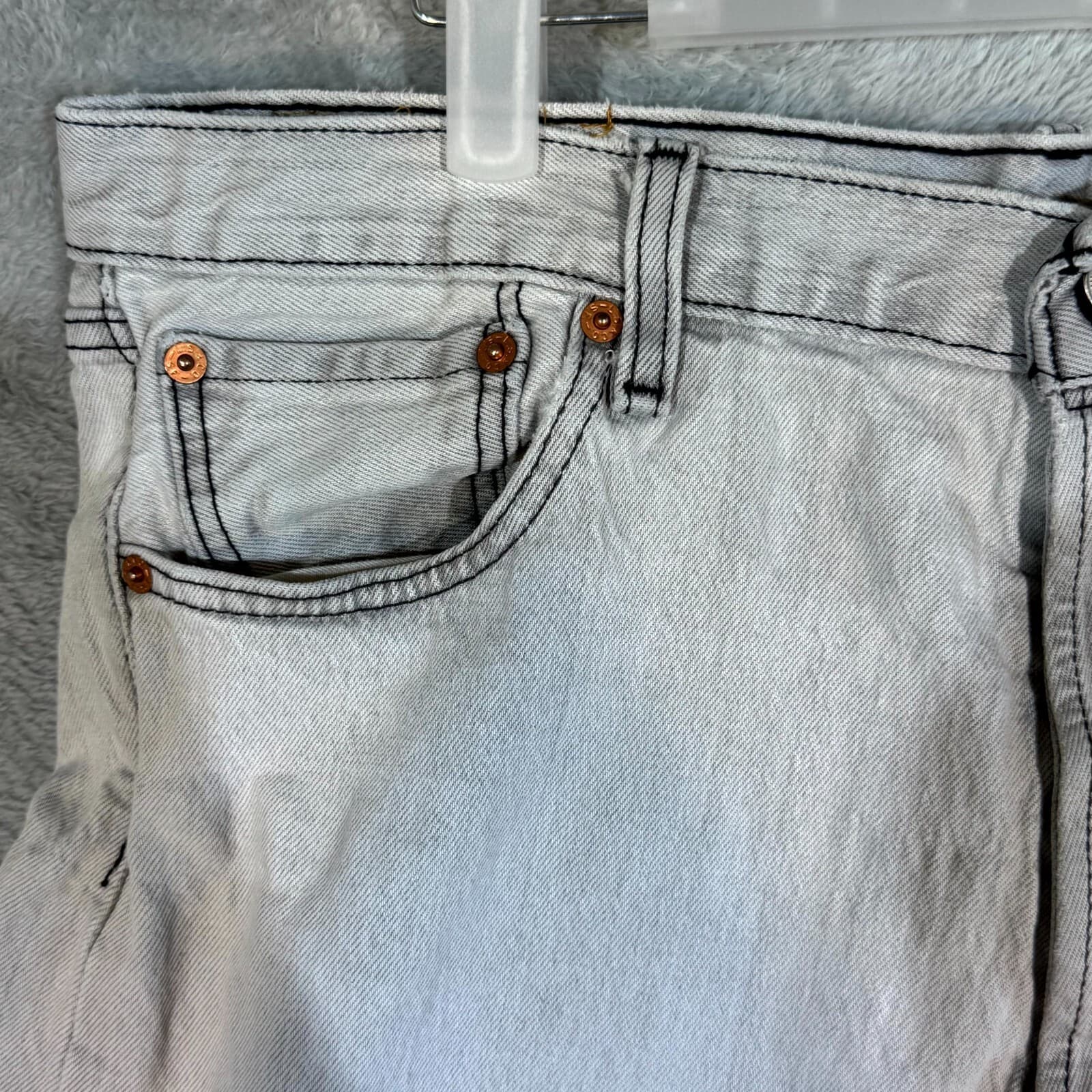 Levi's 501 Bermuda Shorts Men's 36 Gray Mid-Rise Button-Fly Original Fit M1655 - Thumbnail 3