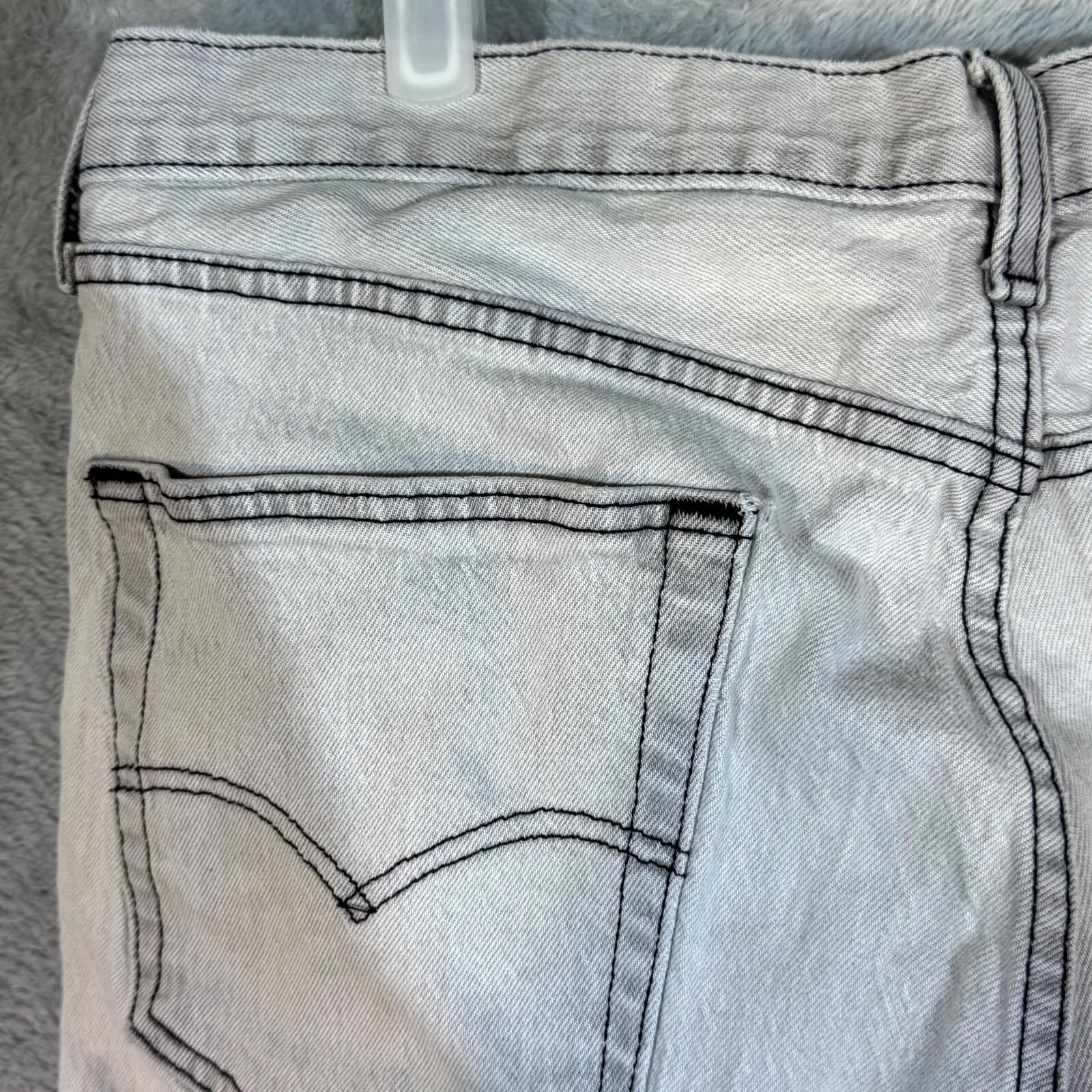 Levi's 501 Bermuda Shorts Men's 36 Gray Mid-Rise Button-Fly Original Fit M1655 - Thumbnail 7