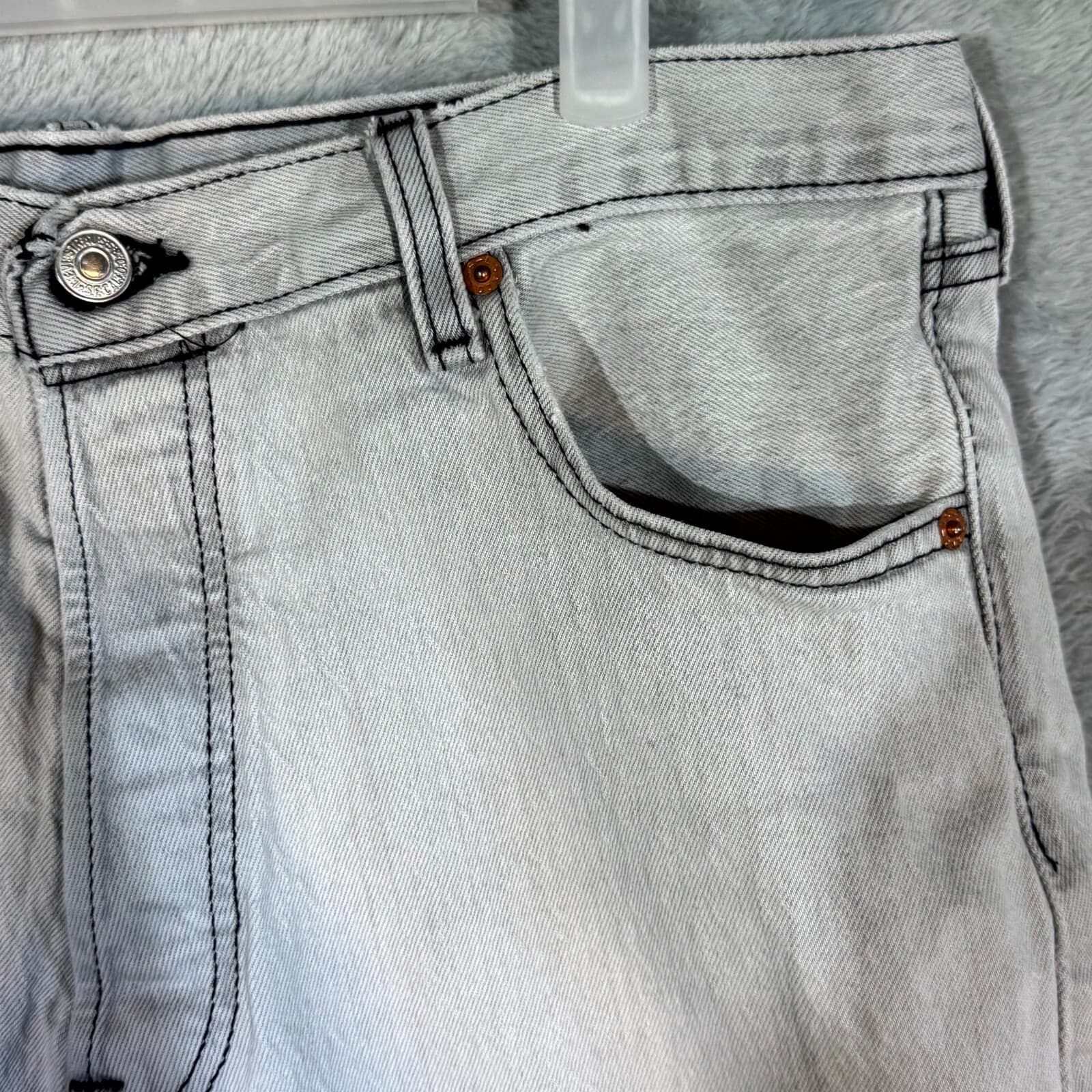 Levi's 501 Bermuda Shorts Men's 36 Gray Mid-Rise Button-Fly Original Fit M1655 - Thumbnail 4