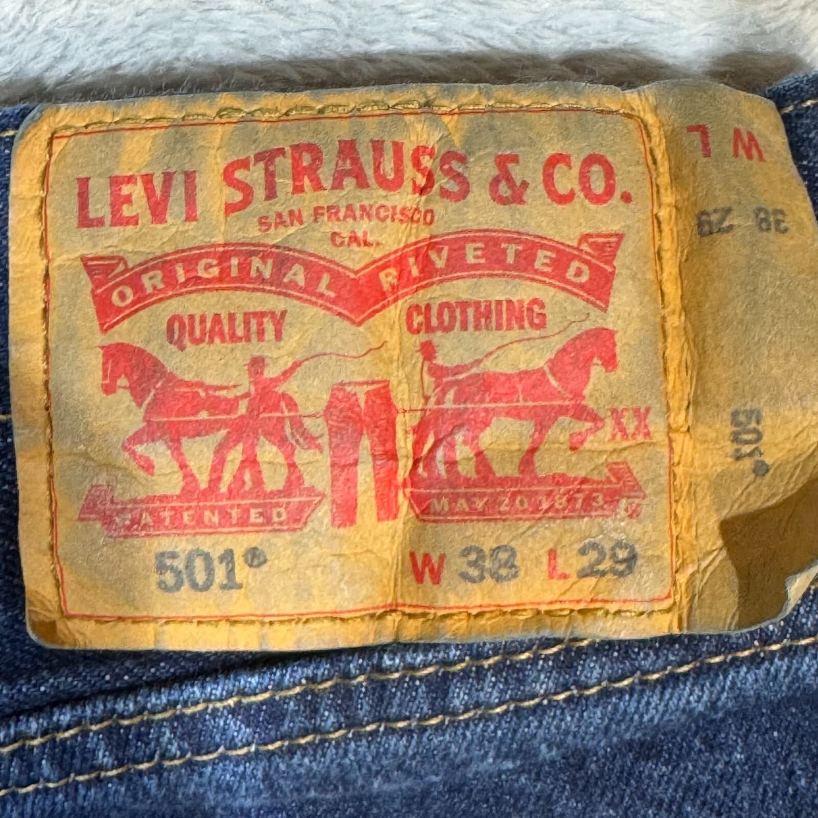 Levi’s 501 Men’s Jeans Blue Denim Straight Leg Button Fly 38x29 - Thumbnail 10