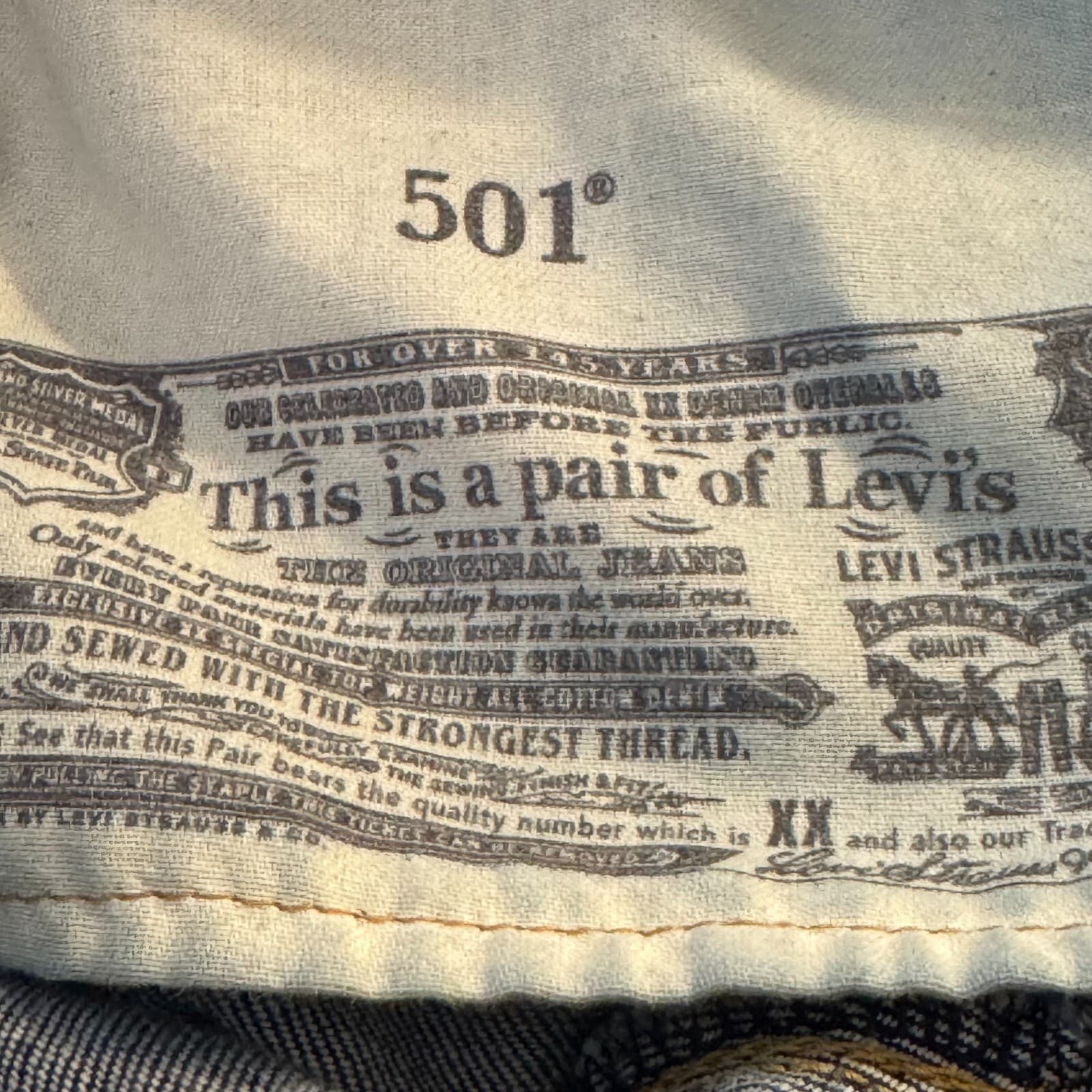 Levi’s 501 Men’s Jeans Blue Denim Straight Leg Button Fly 38x29 - Thumbnail 11