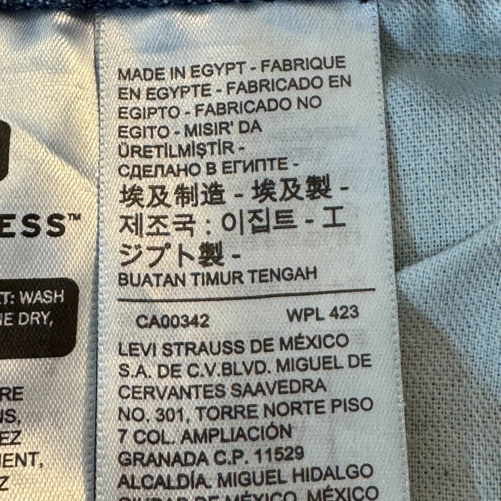 Levi’s 501 Men’s Jeans Blue Denim Straight Leg Button Fly 38x29 - Thumbnail 12