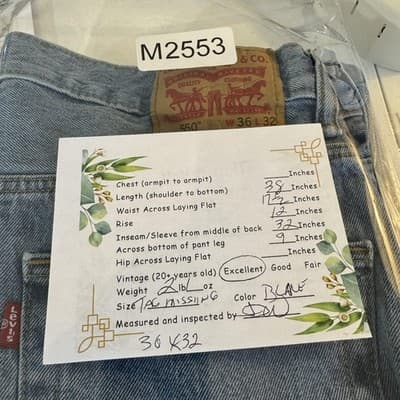 Vintage Levis 550 Jeans Mens 36x32 Blue Denim Relaxed Fit Tapered Leg USA 90s - Thumbnail 4