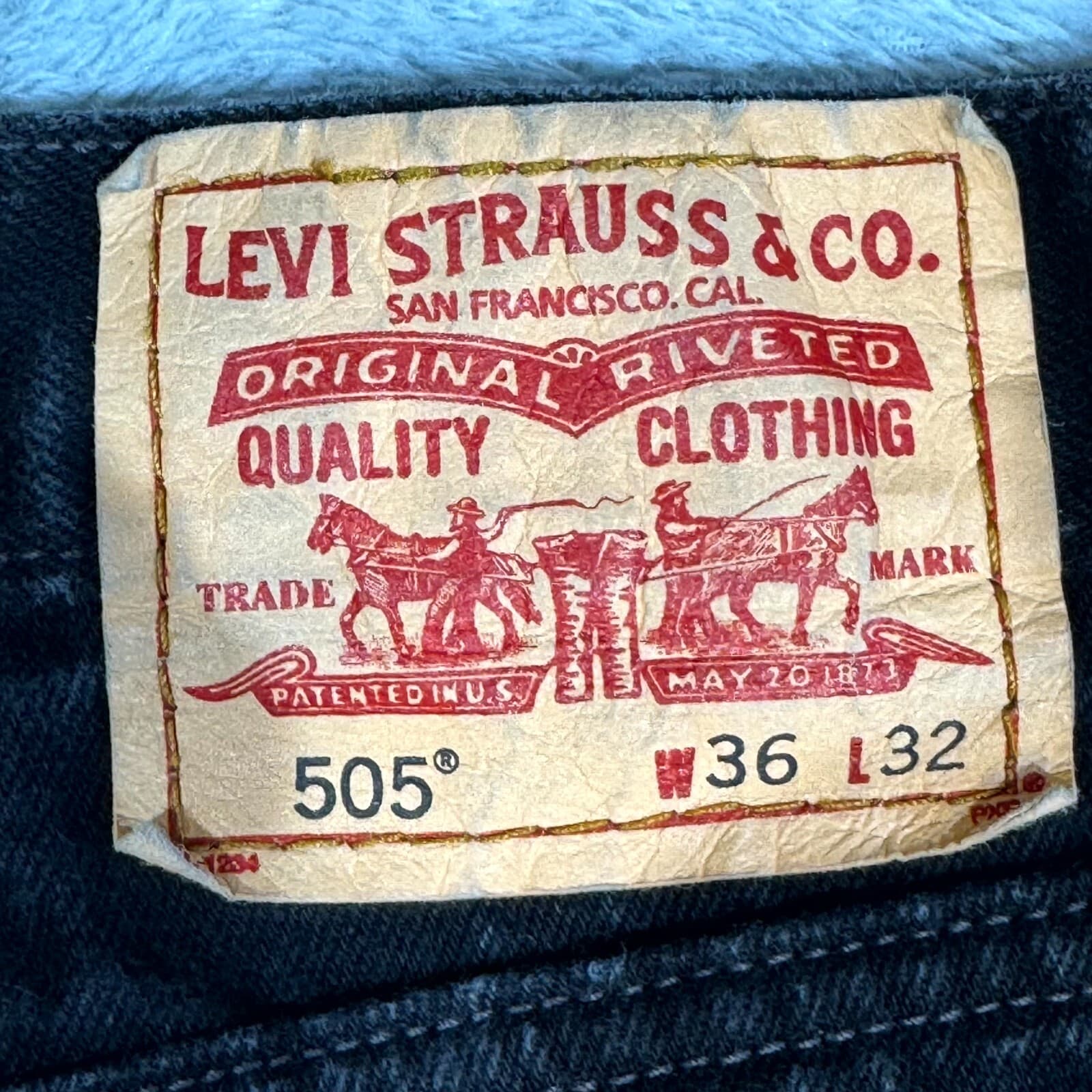 Levi’s 505 Men’s Jeans 36x32 Black Denim Regular Fit Mid-Rise Straight Zip Fly - Thumbnail 3