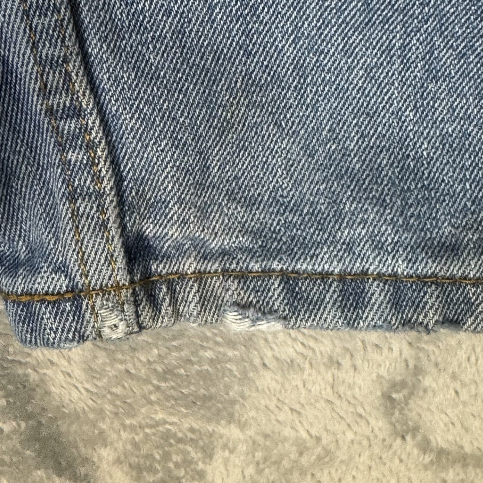 Levi’s 550 Men’s Jeans 38x30 Blue Denim Relaxed Fit Tapered Leg Zip Fly - Thumbnail 4