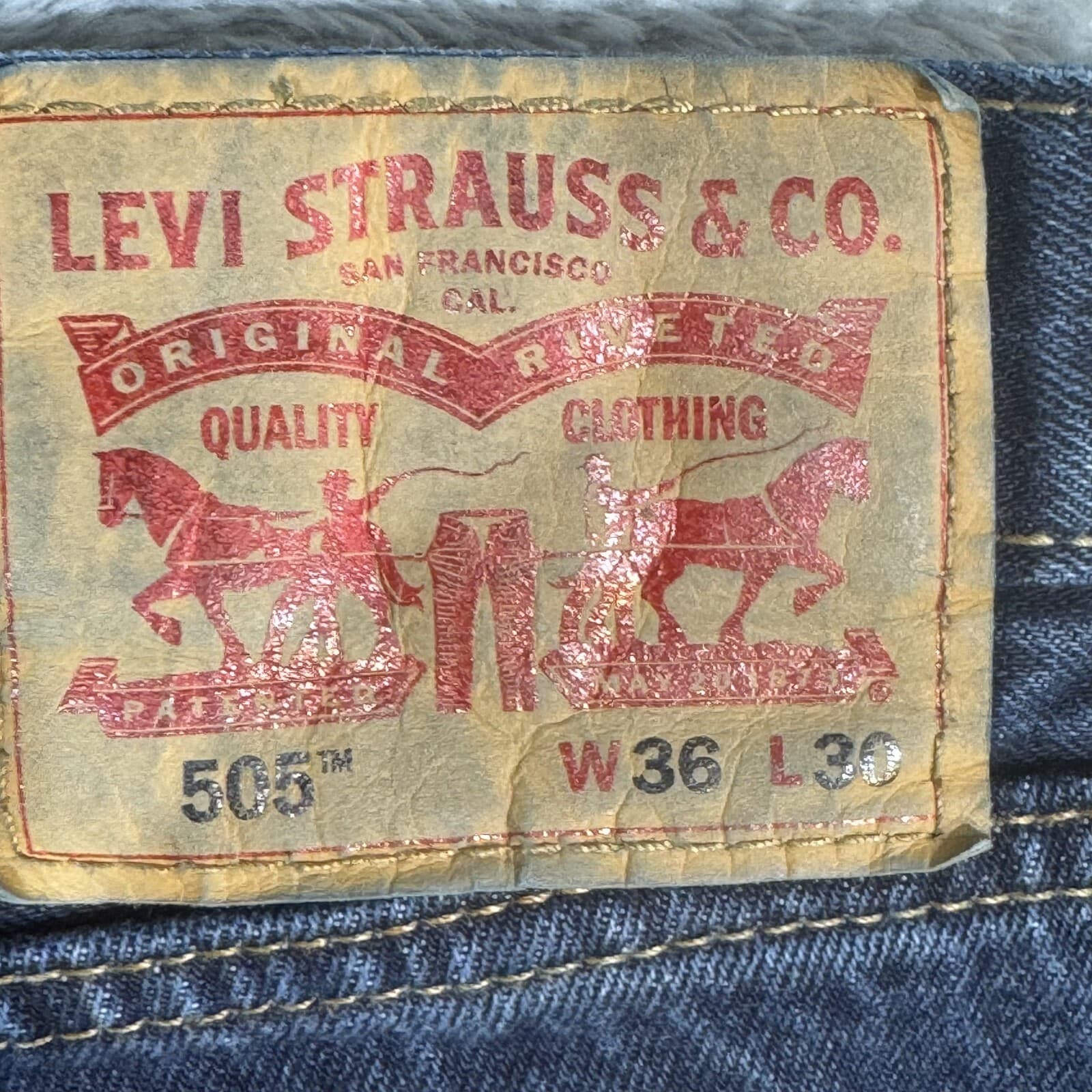 Levi's 505 Men's Jeans 36 X 30 Blue Denim Mid-Rise Regular Fit Zip Fly - Thumbnail 3