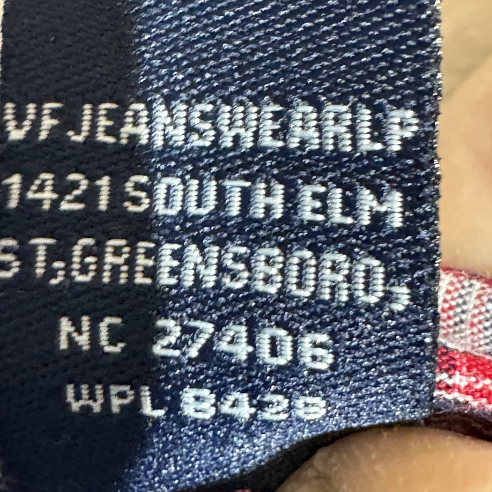 Wrangler Men’s XL Red/Black/White Plaid Short‑Sleeve Button‑Down Cotton Shirt - Thumbnail 10