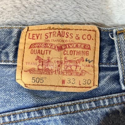 Vintage Levis 505 Jeans Mens 33x30 Blue Medium Wash Straight Leg Denim - Thumbnail 3