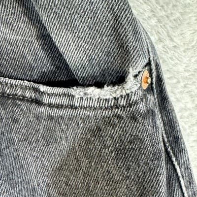 Levis 550 Jeans Mens 36x30 Black Relaxed Fit Distressed Paint Vintage Y2K Style - Thumbnail 4